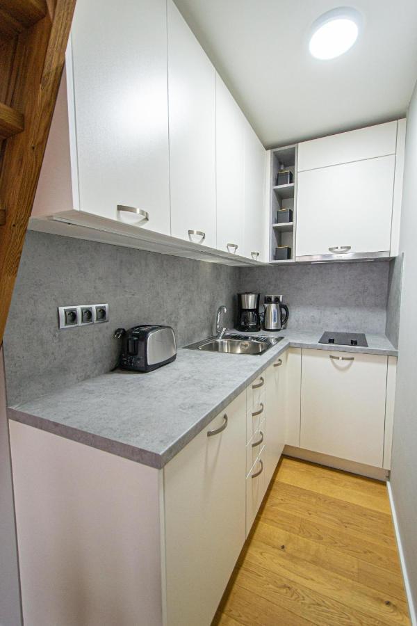 Main Train Station Apartment Close To The The Main Square! Прага Екстериор снимка