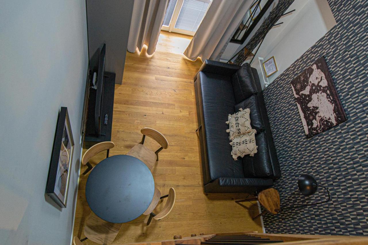 Main Train Station Apartment Close To The The Main Square! Прага Екстериор снимка